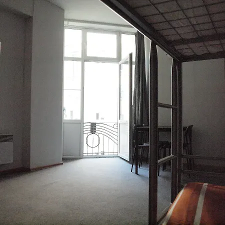 Constitution Square Hostel *