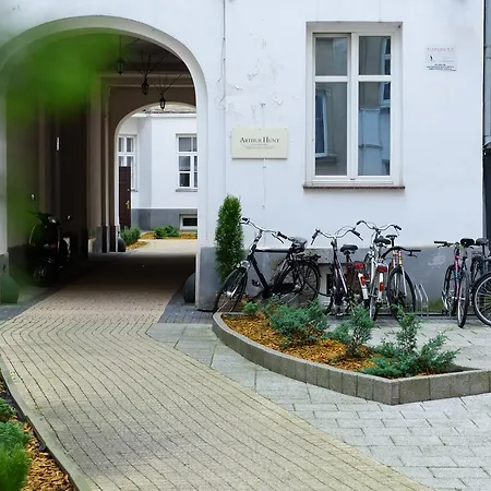 Hostel Constitution Square