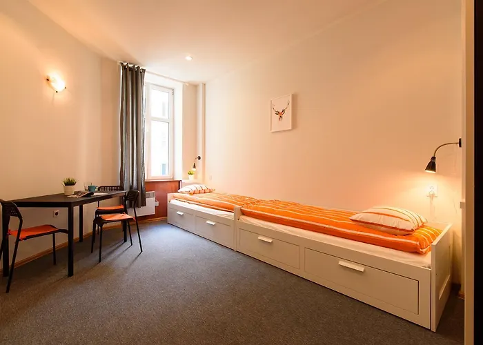 Constitution Square Hostel *