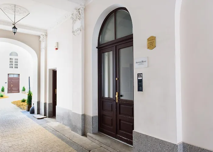 Hostel Constitution Square