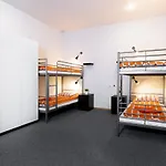 Hostel Constitution Square Warschau